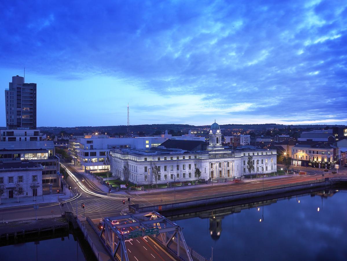 Clayton Hotel Cork City Kültér fotó